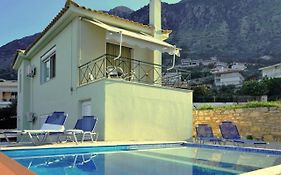 Semiramis Suites With Pool