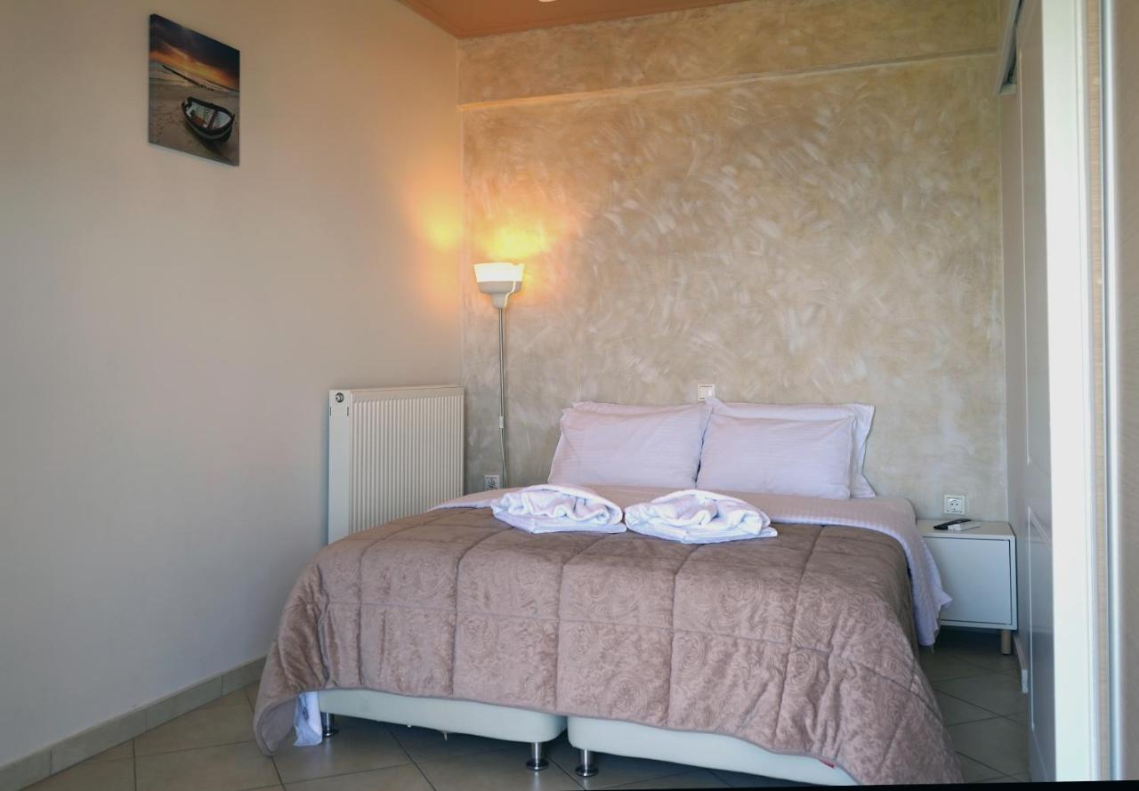 Semiramis Suites With Pool Kalamata Exterior photo