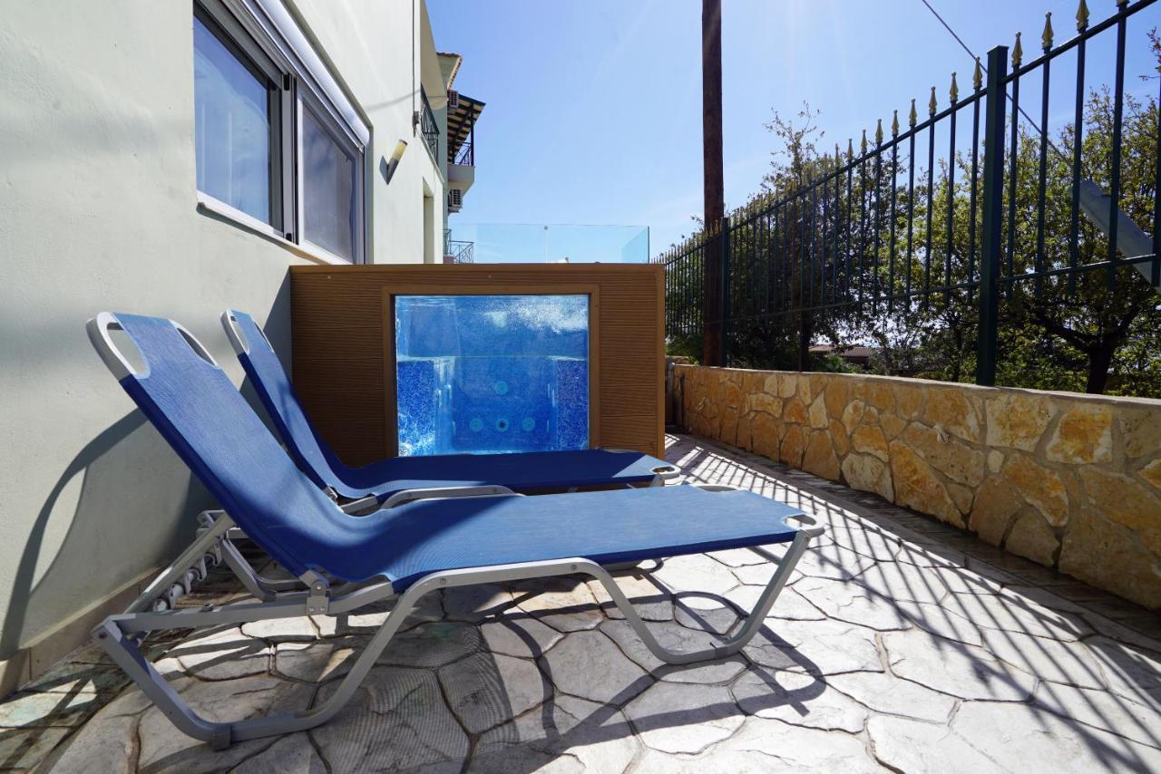 Semiramis Suites With Pool Kalamata Exterior photo